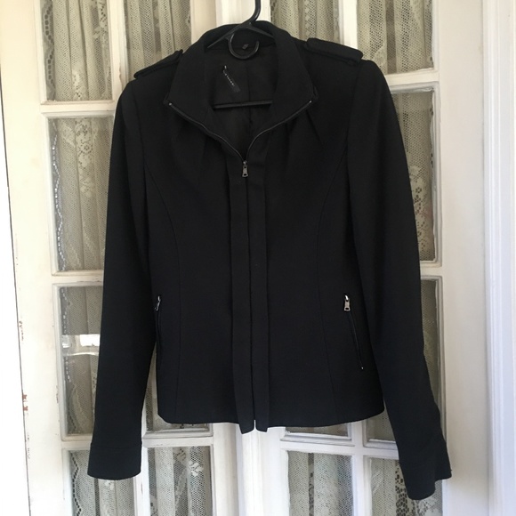 Elie Tahari Jackets & Blazers - ELIE TAHARI Jacket - Size 6
